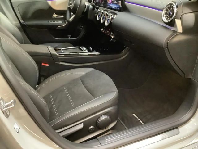 Mercedes-Benz CLA 200 AMG Line Shooting Brake