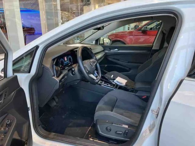 Volkswagen Golf 2.0 TSI DSG Golf VIII Style