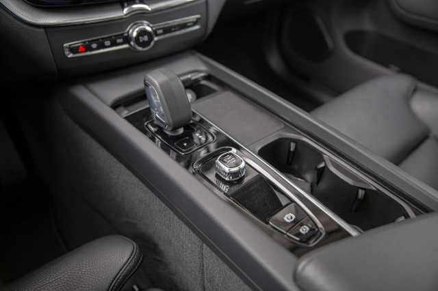 Volvo XC60 AWD Dark Plus T8