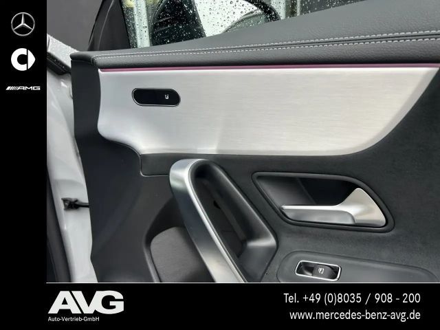 Mercedes-Benz CLA 200 AMG Line Shooting Brake