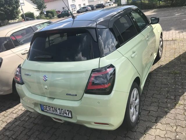 Suzuki Swift Comfort DualJet Hybrid