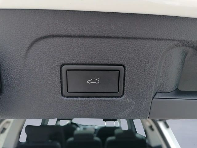 Volkswagen Touran 1.5 TSI DSG R-Line