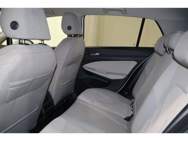 Volkswagen Golf 1.5 eTSI DSG Golf VIII Style