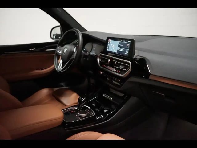 BMW X3 FACELIFT - LEDER - AUTOMAAT -