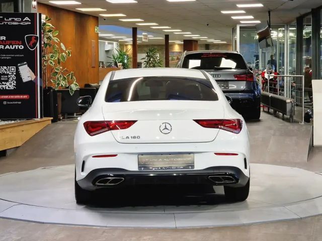 Mercedes-Benz CLA 180 AMG Line Coupé