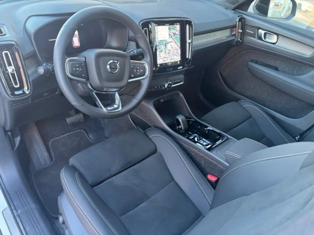 Volvo XC40 Dark Plus