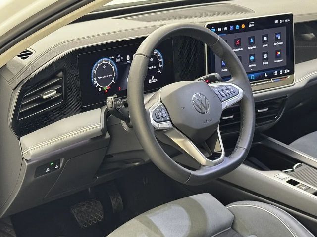 Volkswagen Passat ACT Business DSG Variant