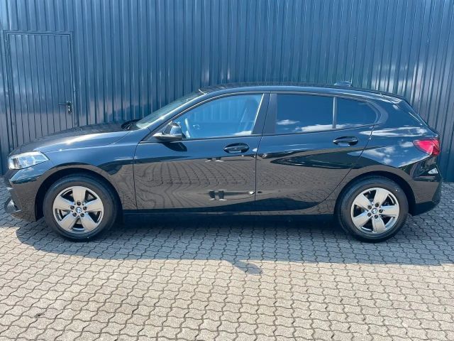 BMW 116 116i 5-deurs Sedan