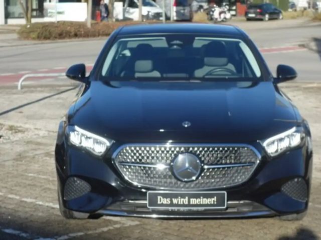 Mercedes-Benz E 220 AVANTGARDE E 220 d Sedan