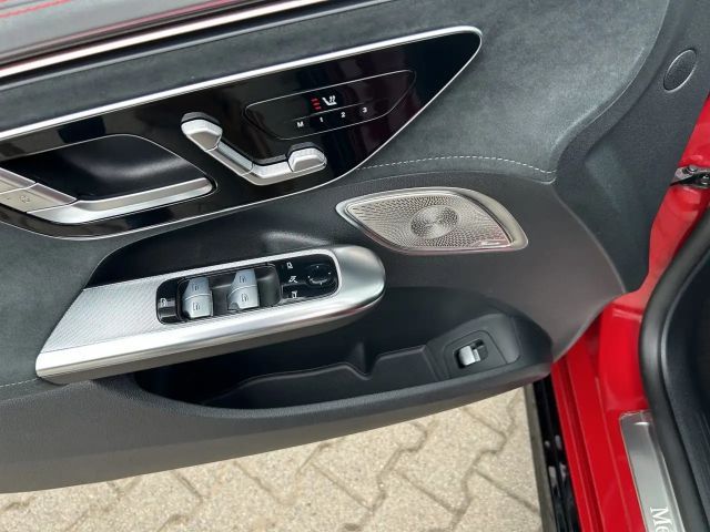 Mercedes-Benz EQE 350 AMG Line Sedan