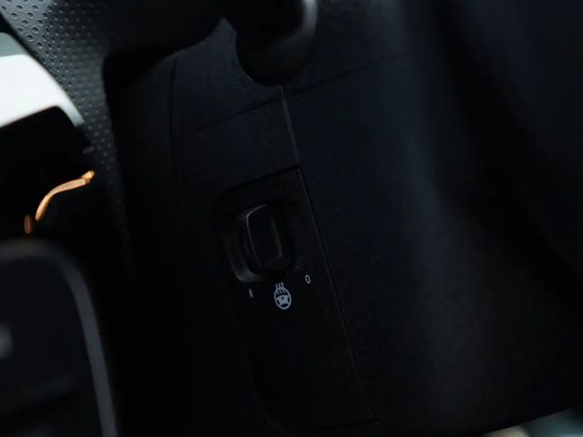 Mercedes-Benz A 180 Hatchback Progressive