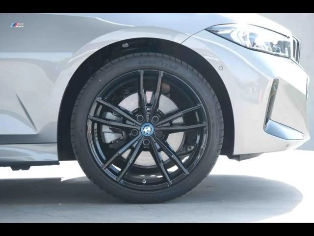 BMW 330 330e M-Sport Touring