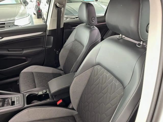 Volkswagen Golf 1.5 TSI