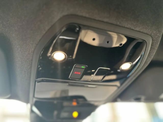 Renault Espace E-Tech Hybrid Iconic