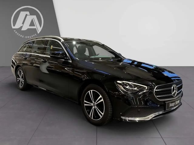 Mercedes-Benz E 200 AVANTGARDE Estate