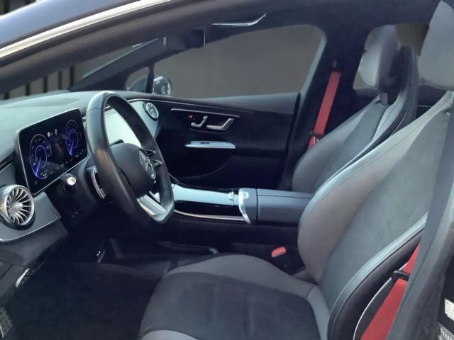 Mercedes-Benz EQE 350 4MATIC AMG Line Sedan