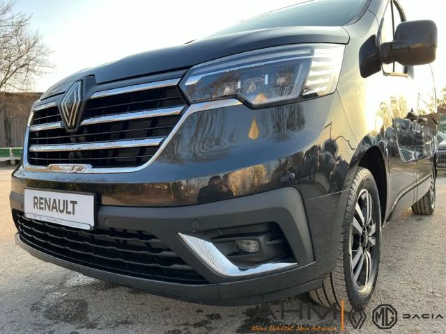 Renault Trafic Blue Combi L1H1 Spaceclass