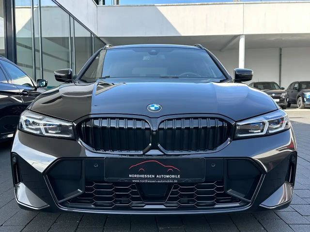 BMW 330 330d M-Sport Touring xDrive