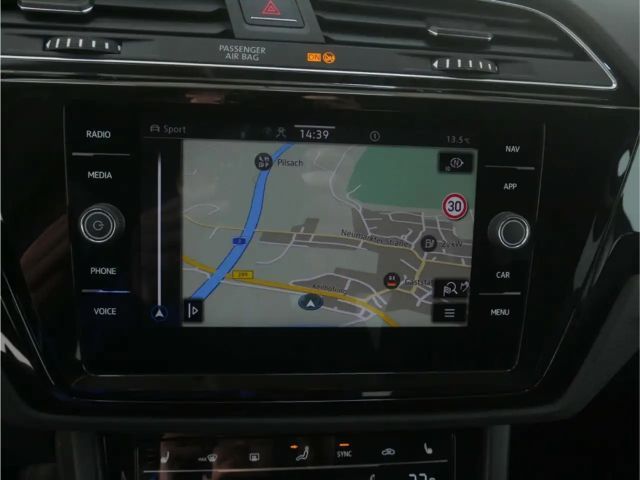 Volkswagen Touran 1.5 TSI DSG R-Line