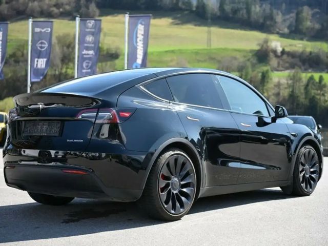 Tesla Model Y AWD Performance