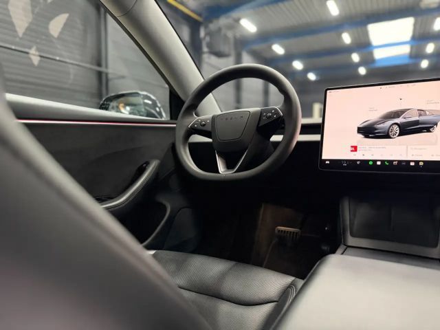 Tesla Model 3 AWD Long Range