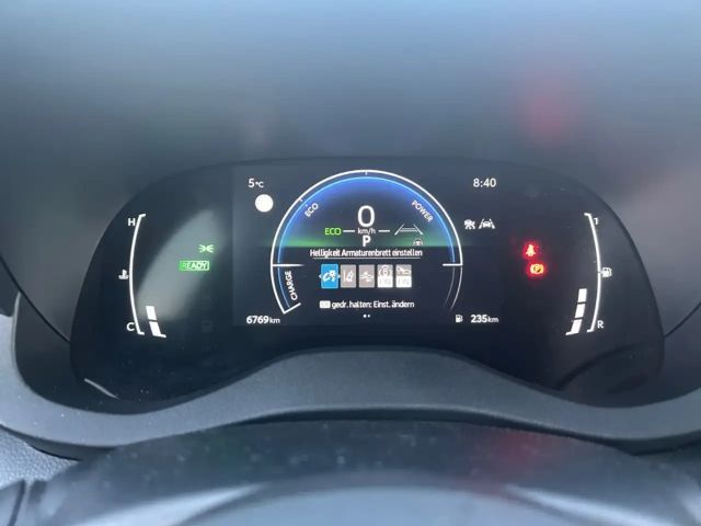 Toyota Yaris Cross Hybride Team D