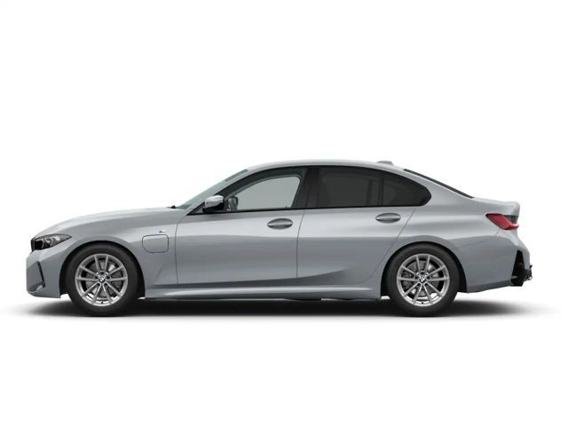 BMW 330 330e M-Sport Sedan