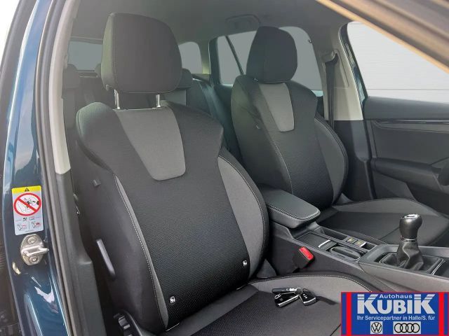 Skoda Octavia 1.5 TSI Ambition Combi Tour iV