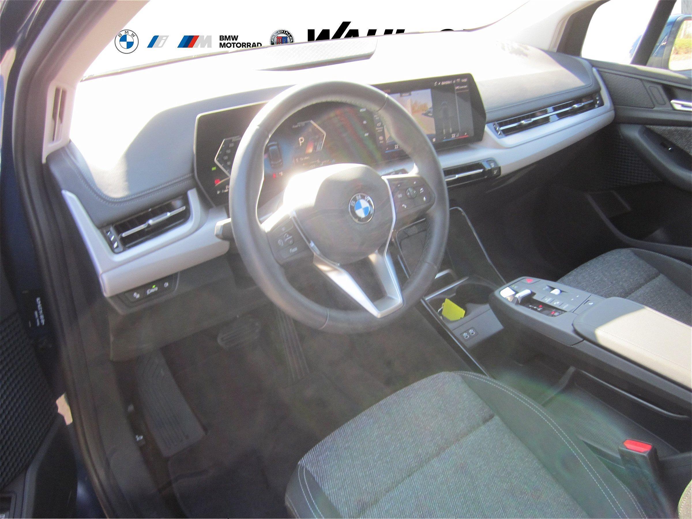 BMW 220 220i Active Tourer