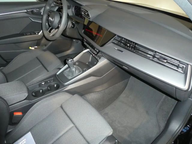 Audi A3 30 TDI Sedan