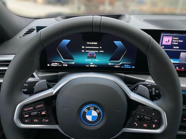 BMW 330 330e M-Sport Touring