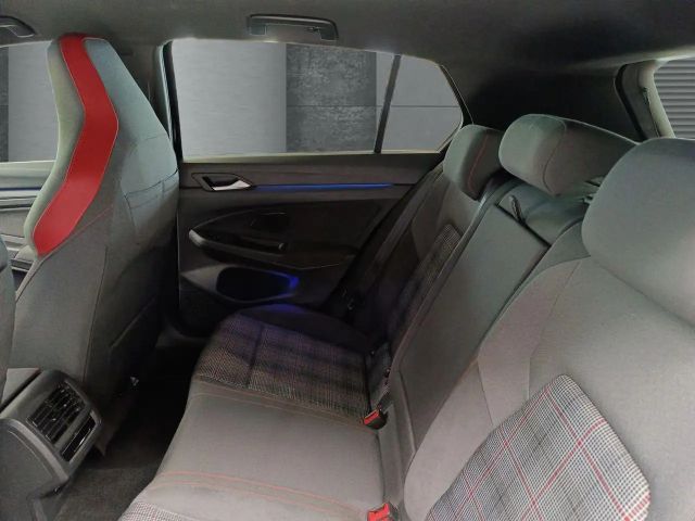 Volkswagen Golf 2.0 TSI DSG