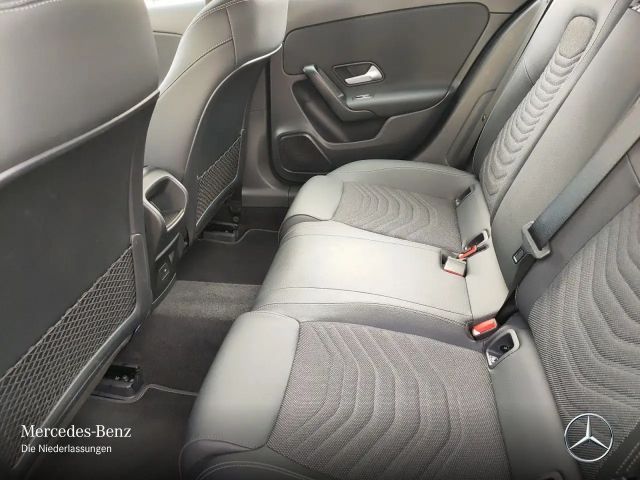 Mercedes-Benz A 250 A 250 e Style