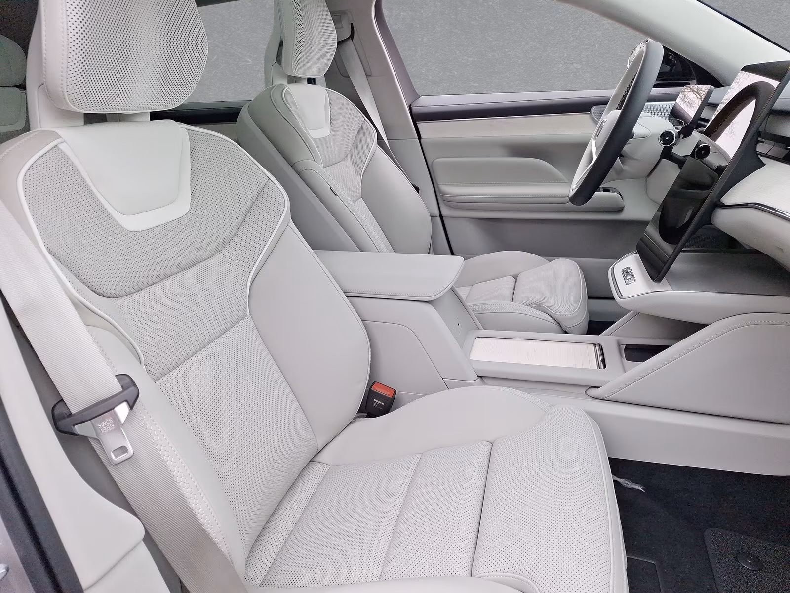 Volvo ES90 Extended range Single motor Ultra