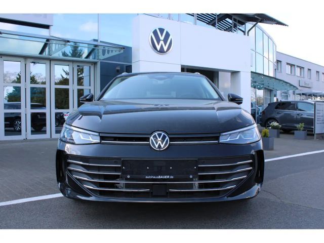 Volkswagen Passat 1.5 eTSI Business Variant