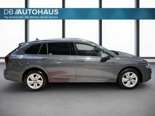 Volkswagen Golf 1.5 eTSI DSG Life