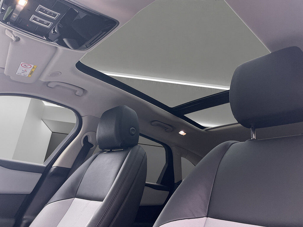 Land Rover Range Rover Velar Dynamic SE