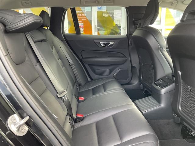 Volvo V60 AWD Dark Plus T6