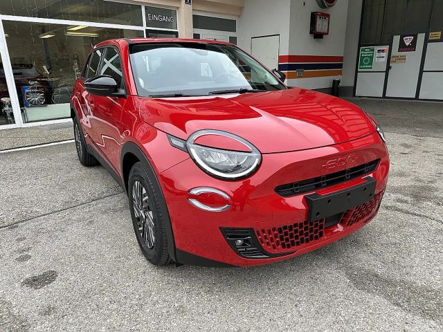 Fiat 600e 600 Elektro (RED) 54 kWh