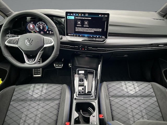 Volkswagen Golf 1.5 eTSI Golf VIII R-Line