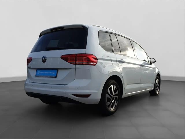 Volkswagen Touran 1.5 TSI DSG