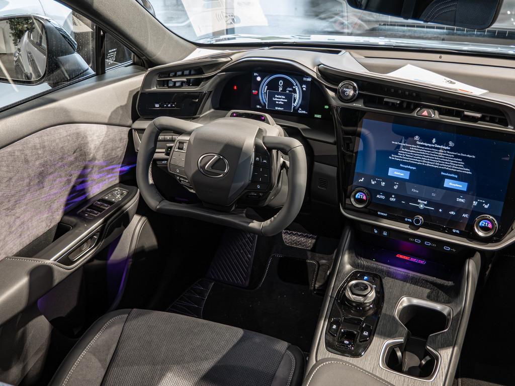 Lexus RZ Luxury Line