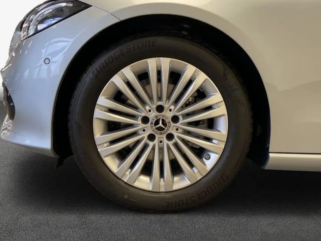 Mercedes-Benz C 180 Sedan