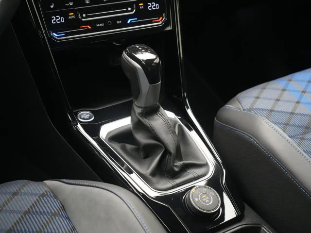 Volkswagen T-Roc R MATRIX AKRAPOVIC ACC DCC NAVI KAM SHZ