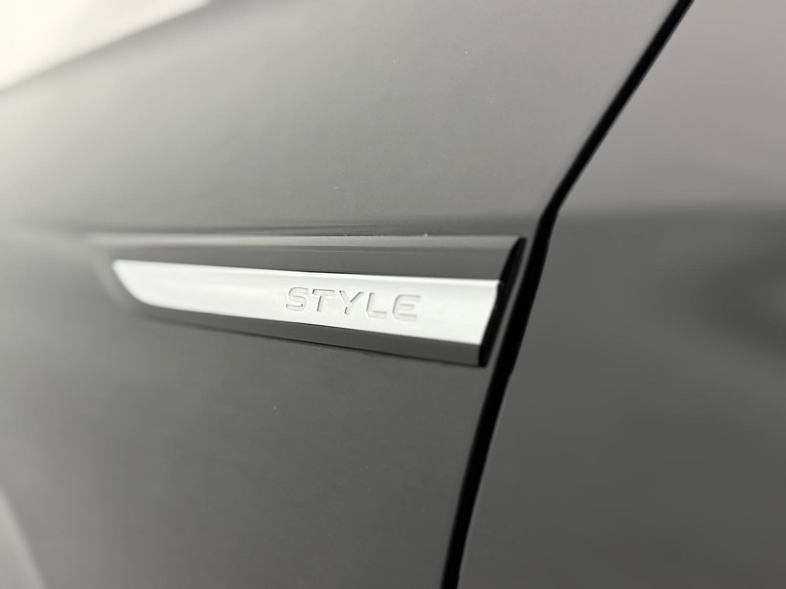 Volkswagen Golf IQ.Drive Style