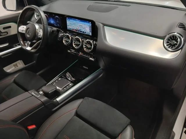 Mercedes-Benz GLA 250 AMG Line