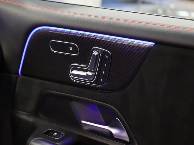 Mercedes-Benz GLB 200 AMG Line