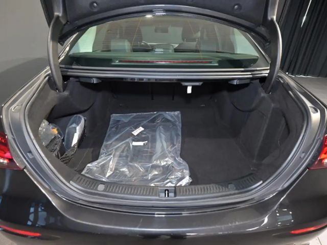 Mercedes-Benz E 220 AVANTGARDE E 220 d Sedan