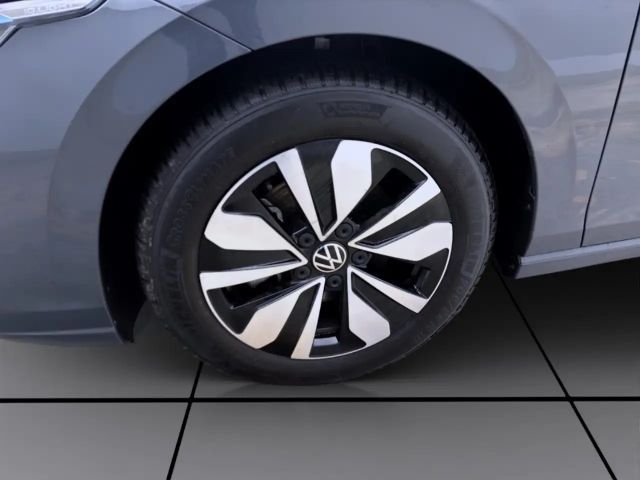 Volkswagen Golf 1.5 eTSI DSG