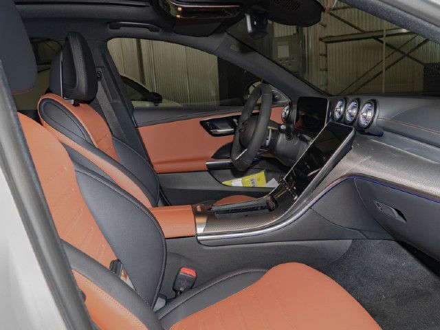 Mercedes-Benz C 200 AMG Line Sedan